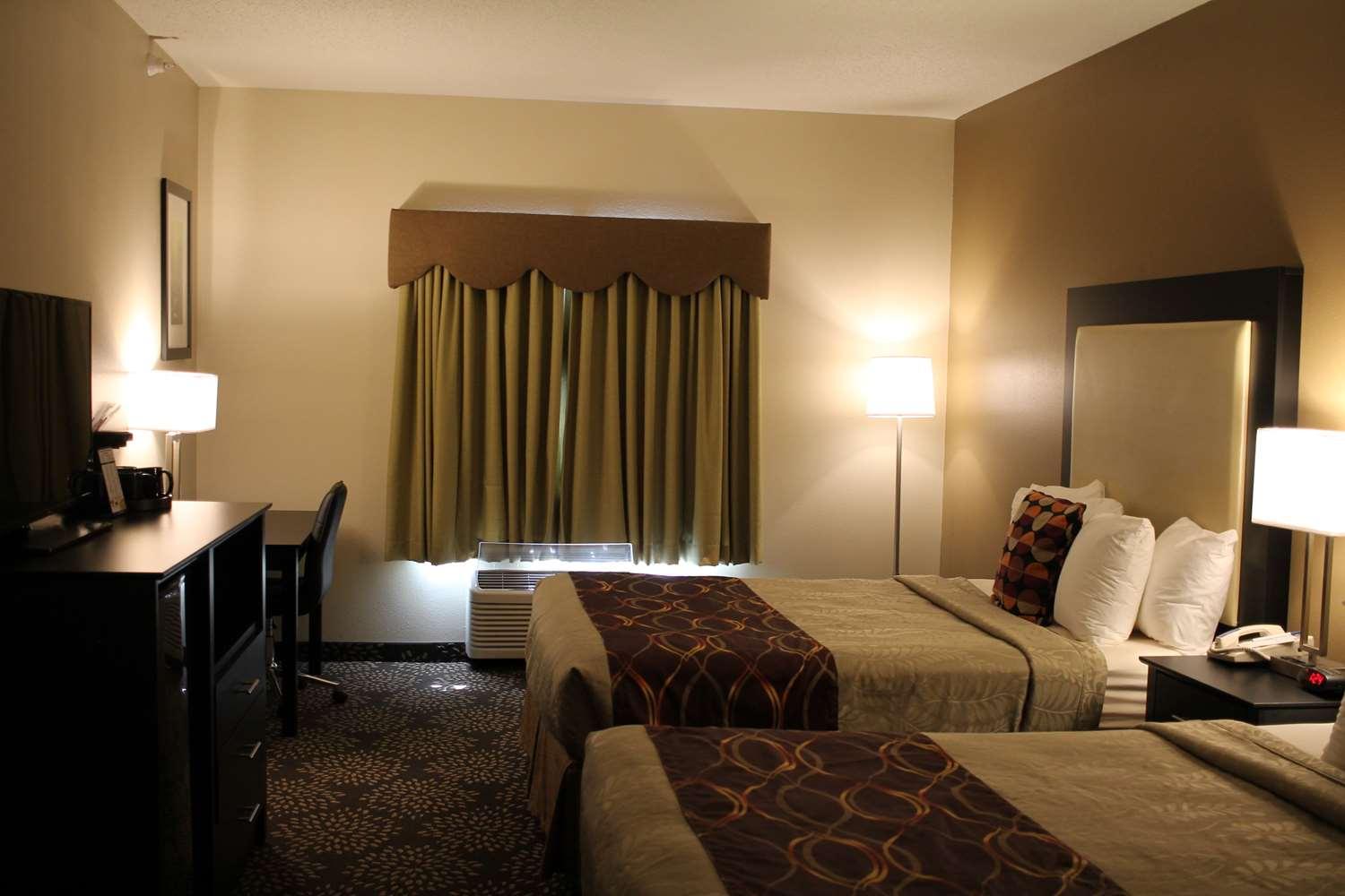Best Western Plus Des Moines West Inn & Suites Clive Exterior photo