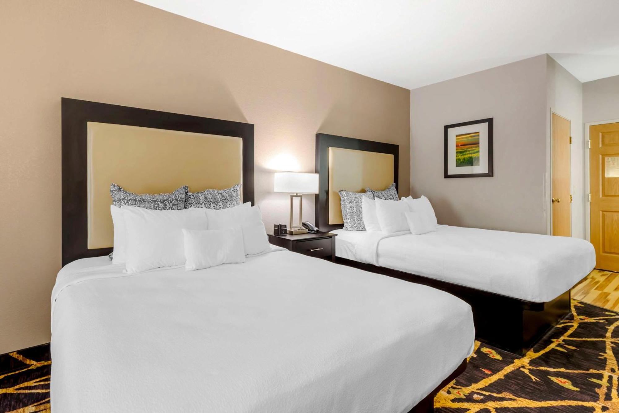 Best Western Plus Des Moines West Inn & Suites Clive Exterior photo