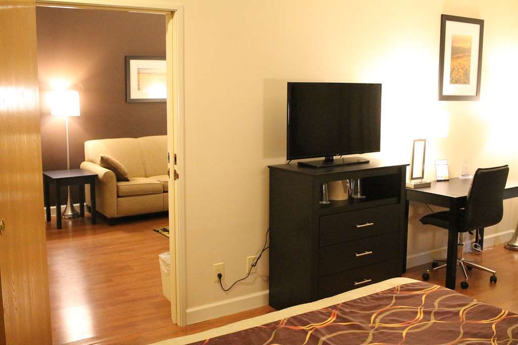 Best Western Plus Des Moines West Inn & Suites Clive Room photo
